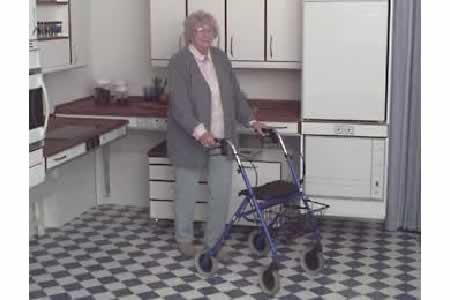 HOUSE > KITCHEN > COMMENTS > MANOEUVRING