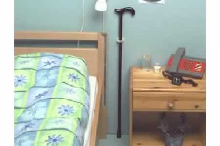 CASA > CAMERA DA LETTO > MOBILITA' > SOSTEGNI PER BASTONE