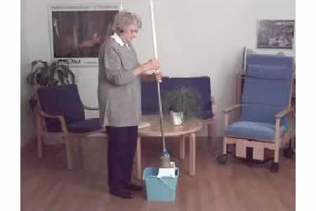 CASA > CUCINA > PULIZIA > SCOPE PER LAVARE I PAVIMENTI