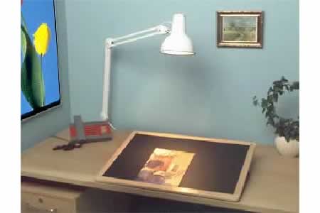 CASA > STUDIO > ILLUMINAZIONE > LAMPADE DA TAVOLO