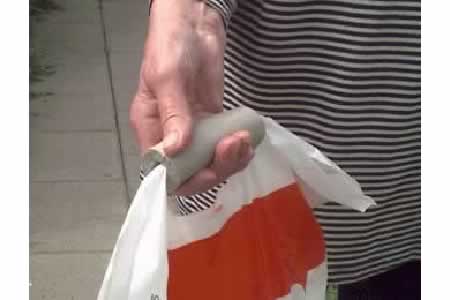 HOUSE > GETTING AROUND > BAGS > SHOPPING BAG