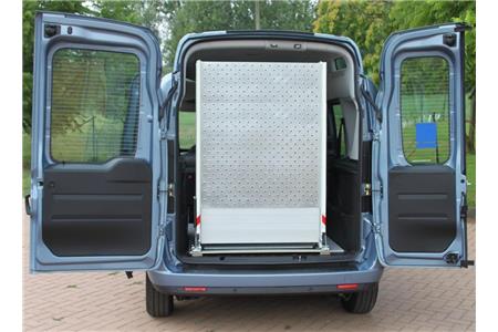 HANDYTECH - RAMPA RIPIEGHEVOLE CON PIANO FORATO IN ALLUMINIO (COD. RWGS)