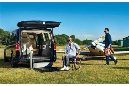 FOCACCIA - MERCEDES CLASSE V CON SOLLEVATORE FIORELLA