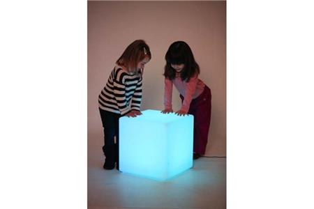 COMMOTION GROUP - CUBO LUMINOSO