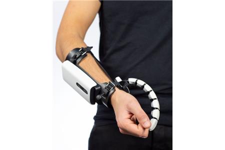EXISTO - WEARABLE GRASPING DEVICE - SIXTO